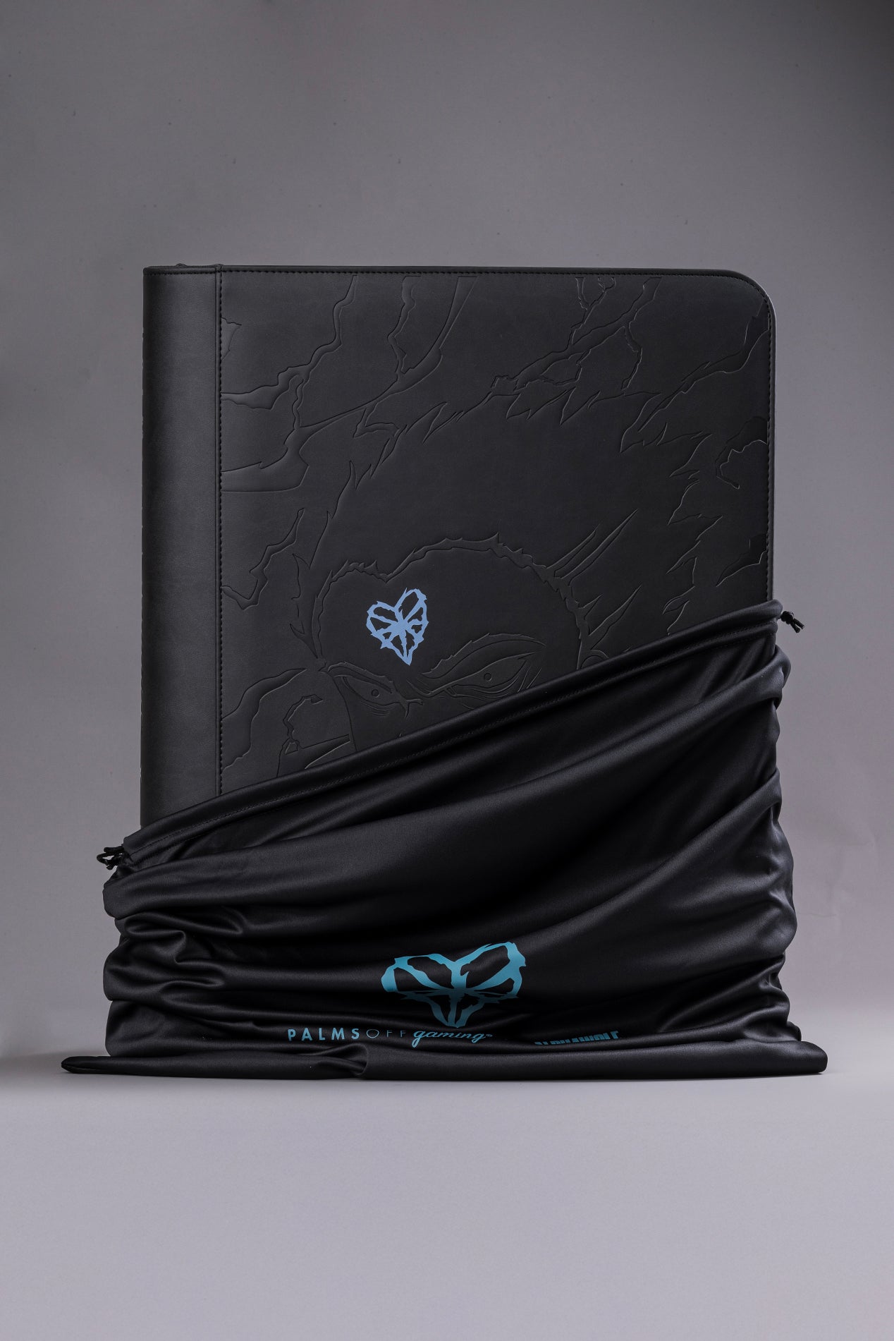 Limited Edition MEGA Capacity 16 Pocket Zip Binder - POG X Alpha Wolf