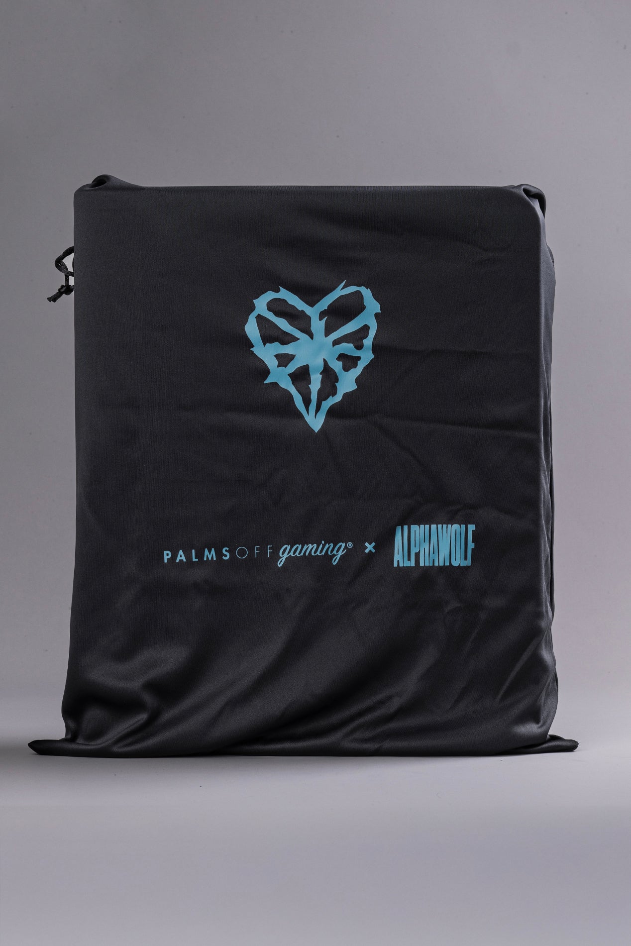 Limited Edition MEGA Capacity 9 Pocket Zip Binder - POG X Alpha Wolf