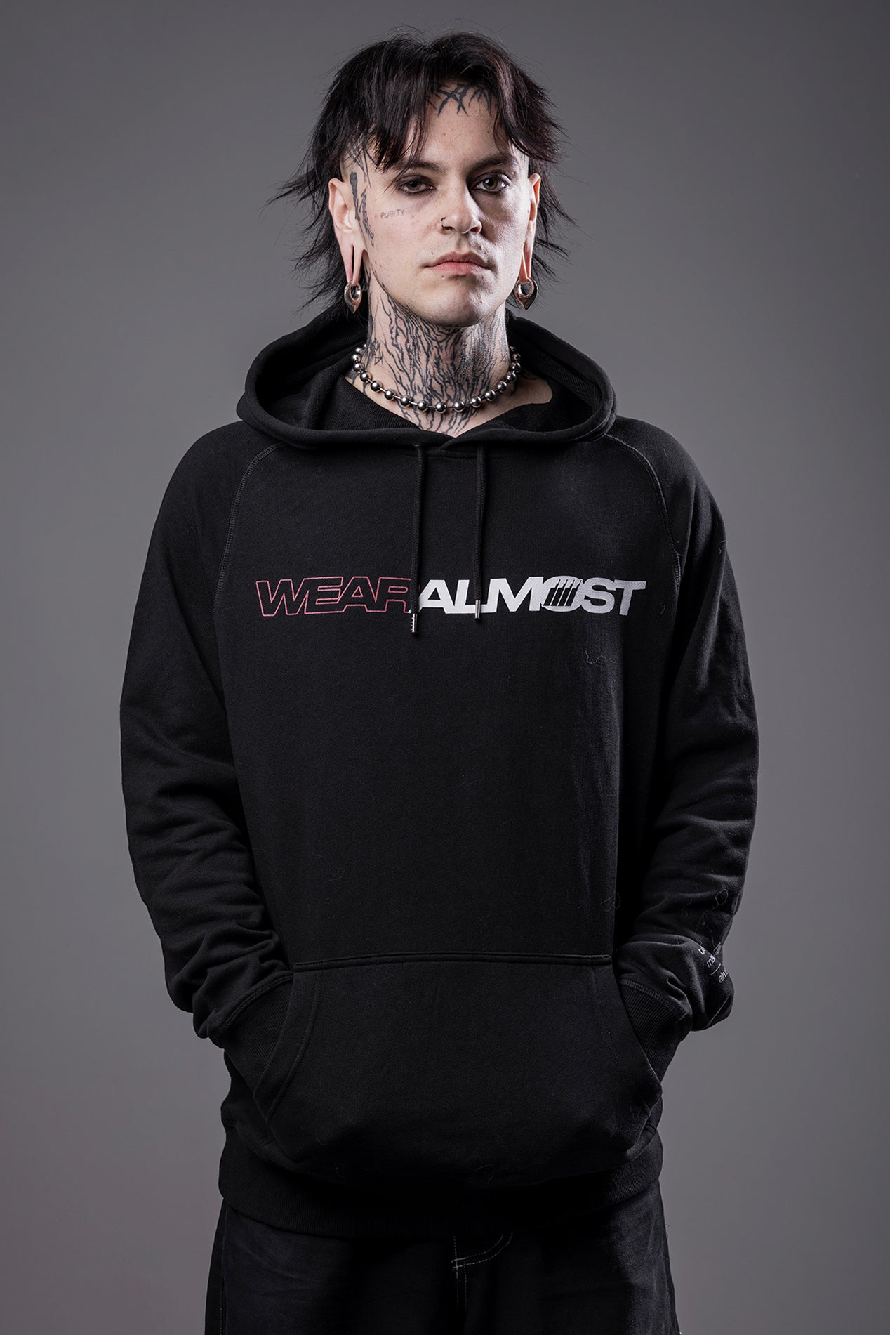 Almost - Hoodie (Black)